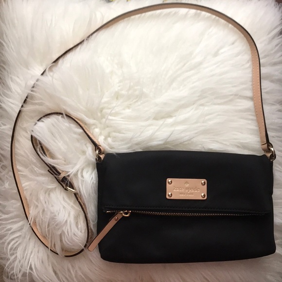 kate spade Handbags - Kate Spade Classic Mini Carson Crossbody